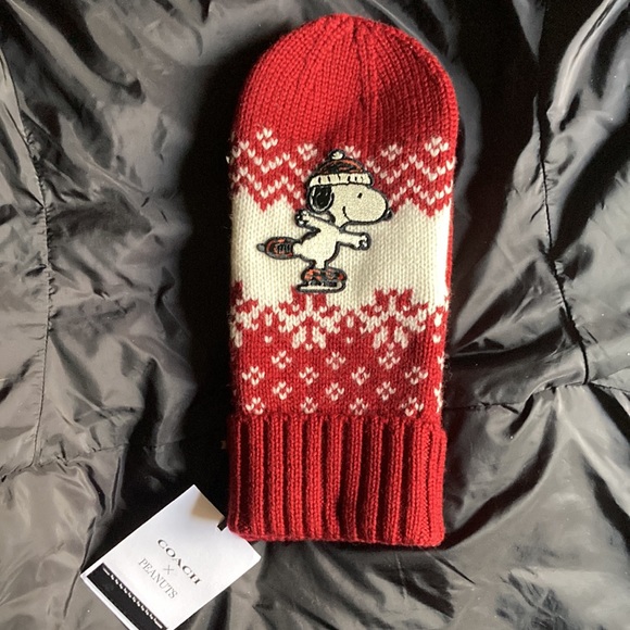 Coach Peanuts Ice Skating Mittens NWT - Picture 4 of 6